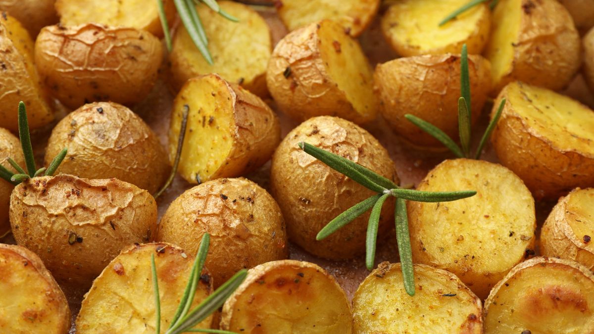Ziemniaki pieczone w piekarniku