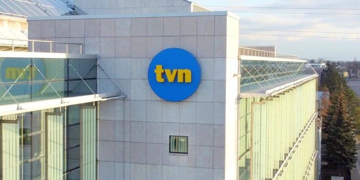 Nowy właściciel TVN ogłasza zmiany. Pracownicy dostali maila. "Wszyscy jesteśmy w szoku"