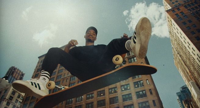 Facebook o deskorolkarzach w kampanii na igrzyska w Tokio (wideo)