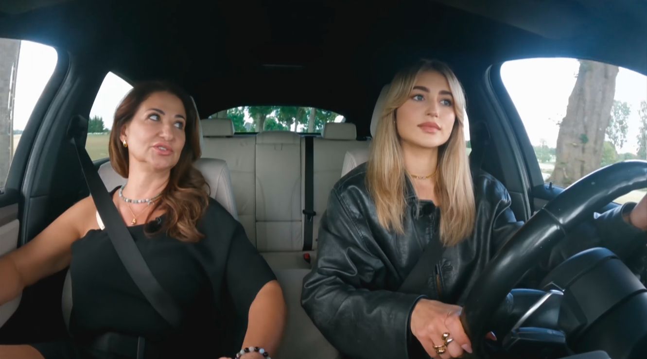 55-letnia Lucyna z dorosłą córką. Oliwia jest znaną influencerką