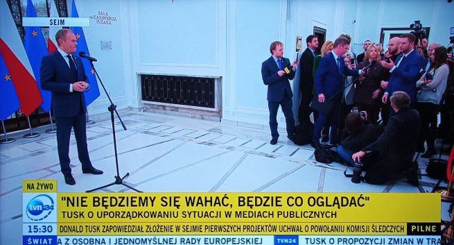 Donald Tusk o zmianach w TVP. „Sprawa jest prostsza niż się komuś wydaje”