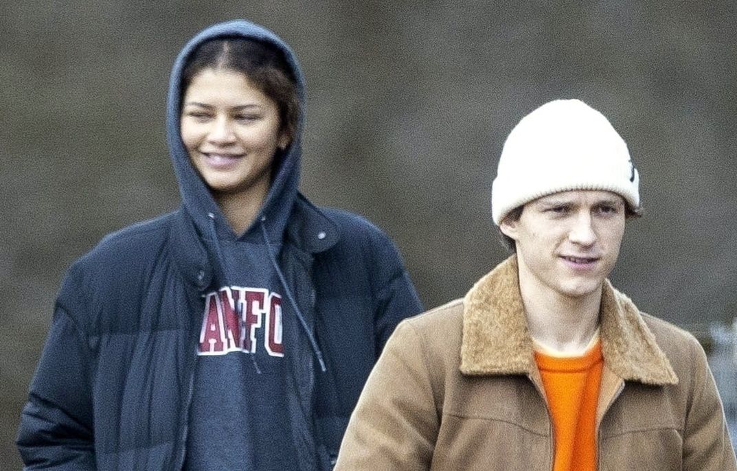 Zendaya i Tom Holland na spacerze z rodzicami aktora