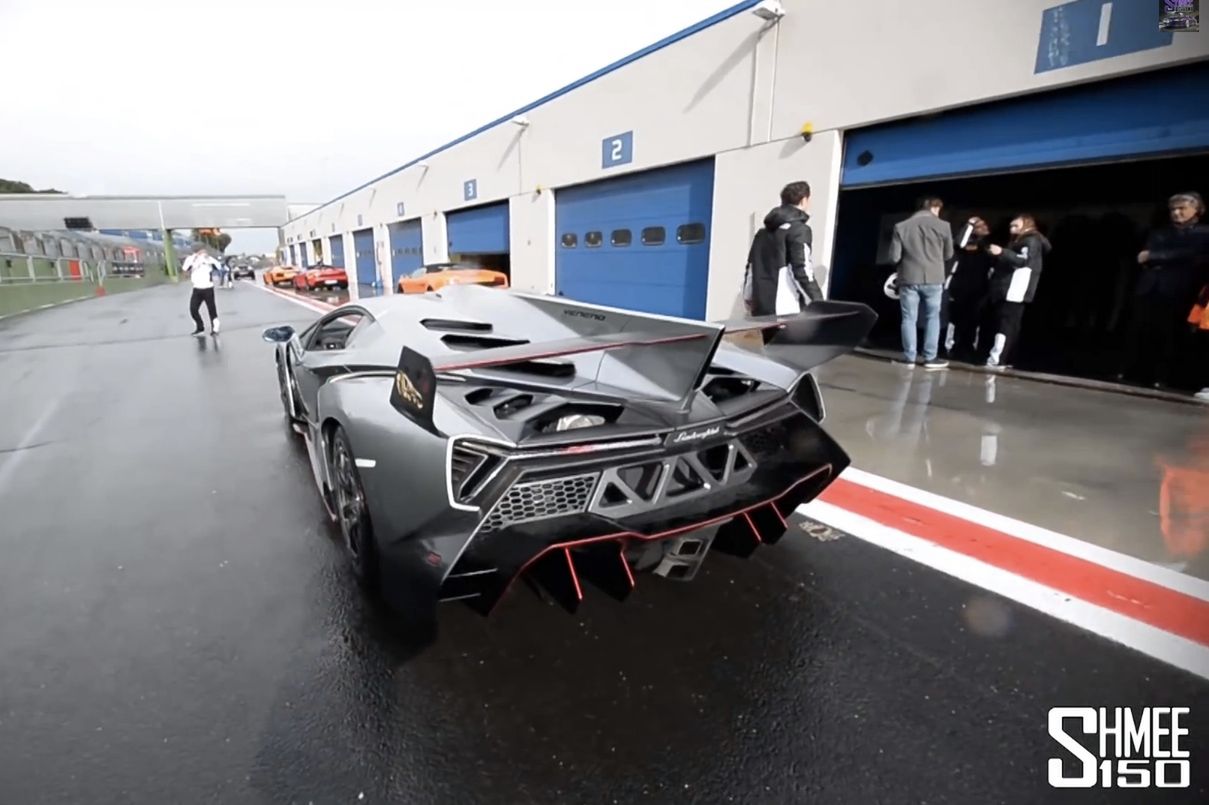 Lamborghini Veneno na torze Vallelunga [wideo]