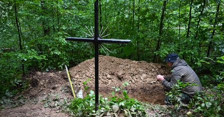 Ekshumacje na Wołyniu. Ukraina wydała zgodę na poszukiwania szczątków Polaków