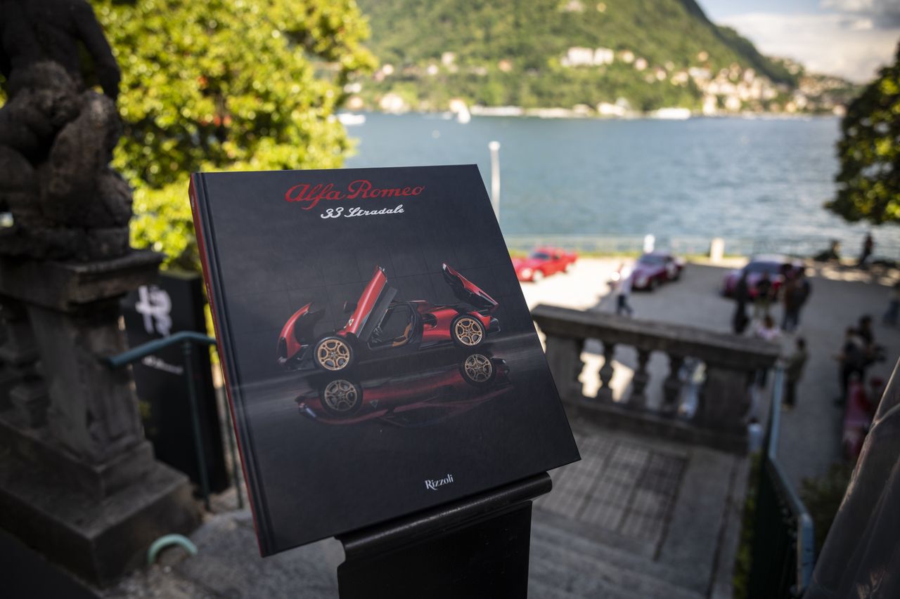 Premiera książki o Alfie Romeo 33 Stradale na Fuoriconcorso
