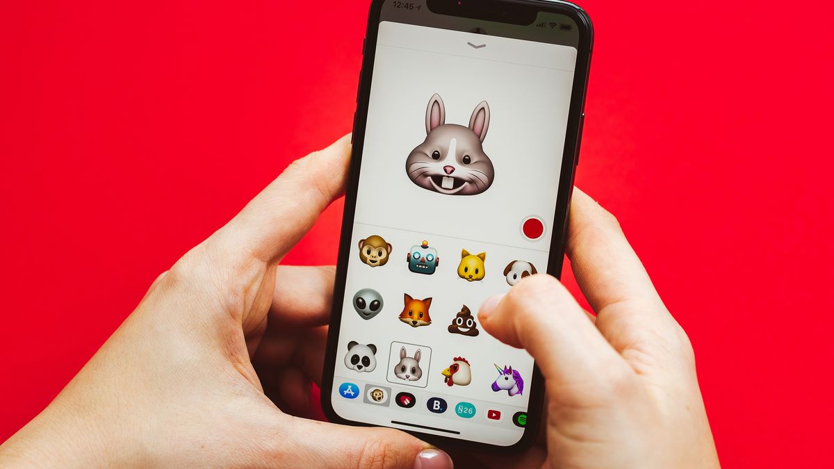 Nowy test sprawdził Face ID w iPhonie X. (depositphotos)