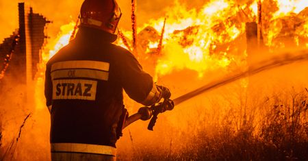 Mysłowice: Nocny pożar. Budynek stanął w płomieniach