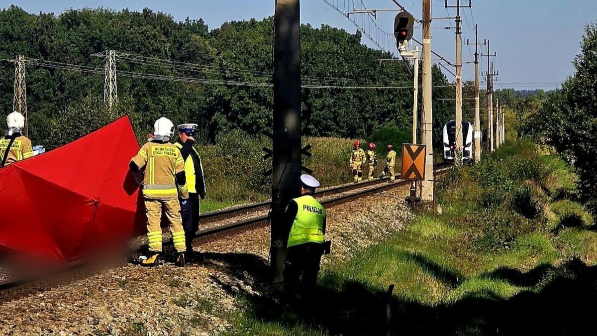 Pociąg potrącił rowerzystę