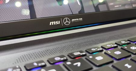 MSI Stealth A16 AI+ Mercedes-AMG. Szybki, jak wyścigówka