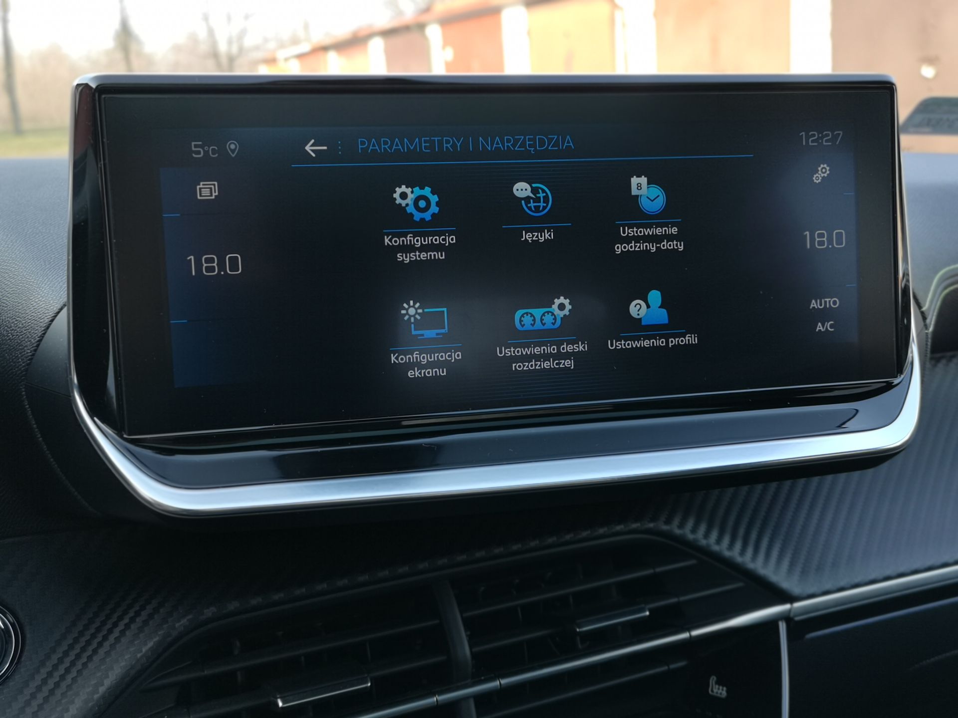 Peugeot 208 GT Line: wirtualne zegary 3D oraz obsługa systemu 28