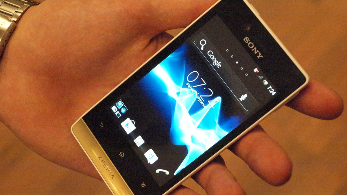Sony Xperia miro - niska cena w parze z dobrą jakością [test] 1