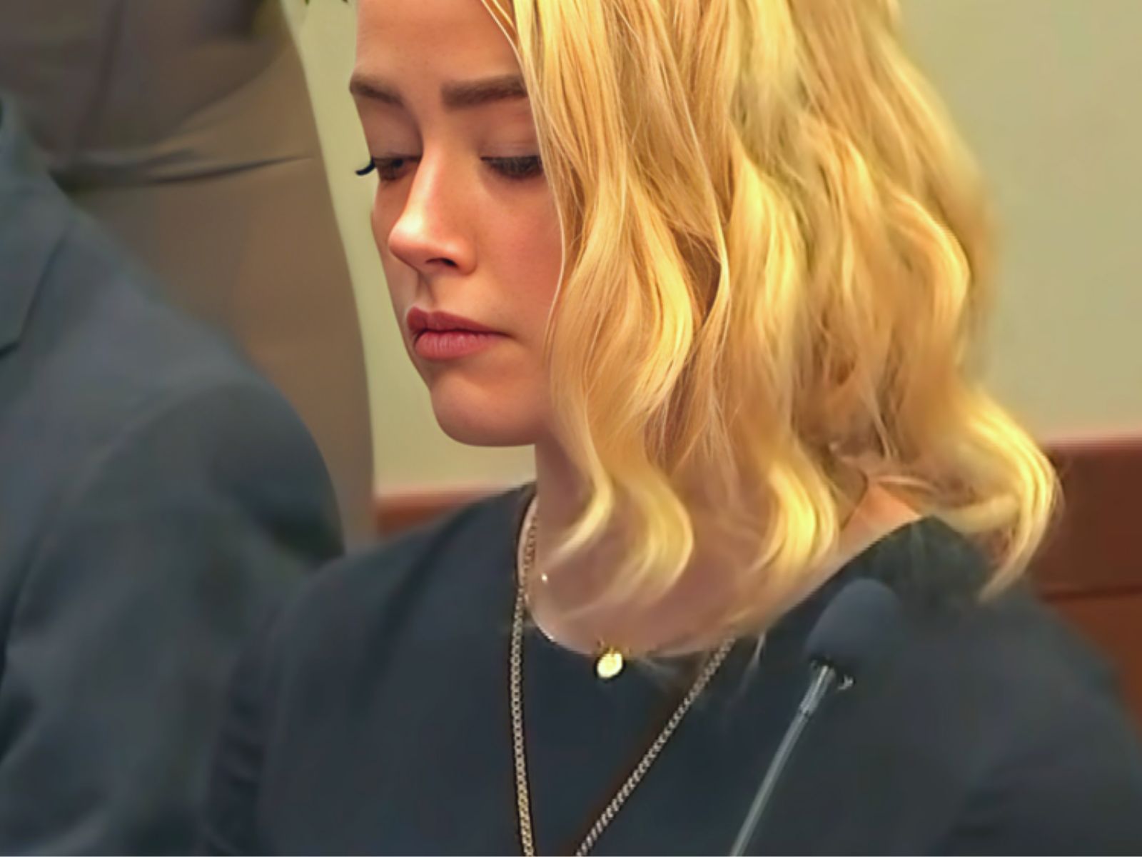 Amber Heard została uznana za winną zniesławienia Johnny'ego Deppa
