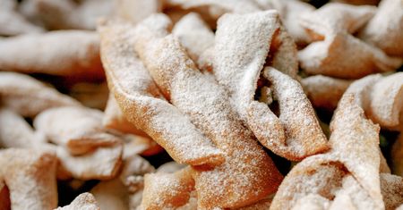 Sekret francuskich cukierni. Bugnes znikają w karnawale szybciej niż pączki