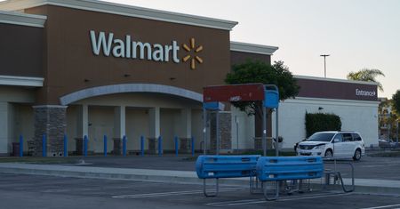 Bogacze stracili fortunę. Na łeb na szyję spadły akcje Walmartu