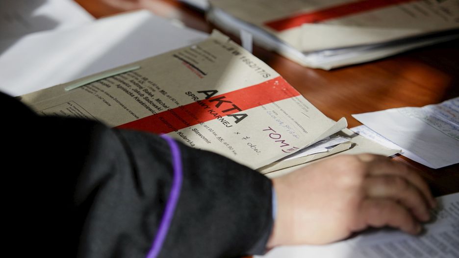 OKO.press: Prezeska jeździła samochodem pod pretekstem przewozu akt