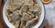 Pierogi z suszonymi lub wędzonymi śliwkami. Wigilijny przysmak z Zagórza