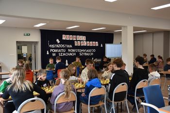 Mistrzostwa Powiatu Nowotomyskiego w Szachach Szybkich w Szkole Podstawowej Arka w Nowym Tomyślu