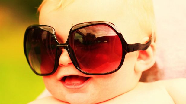 Typowy wieczór w polskim domu? Dzieci śpią, a rodzice siedzą na Facebooku [infografika] 1