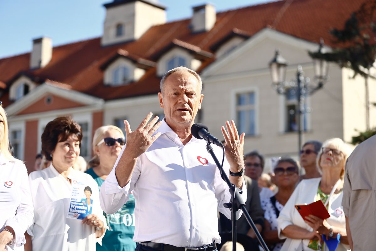 Donald Tusk krytykuje rząd