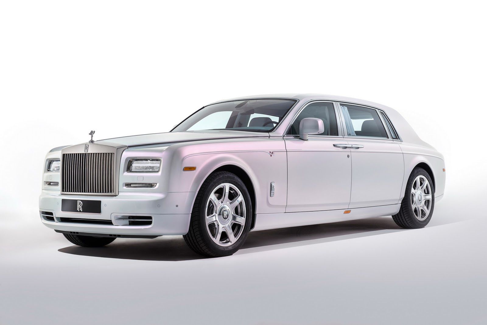 [h2]Rolls-Royce Phantom Serenity[/h2]
