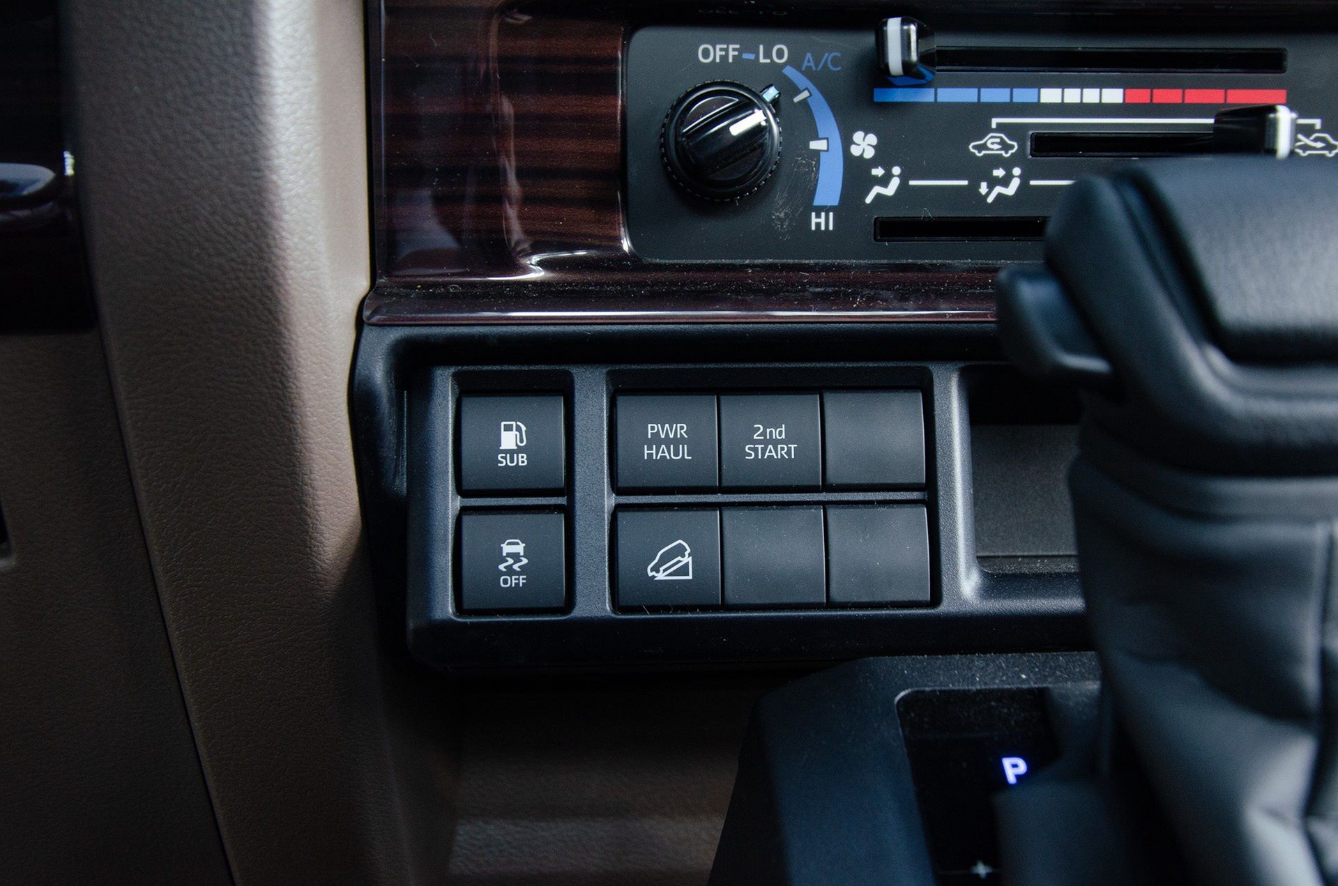 Toyota Land Cruiser 70
