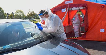 Masowe testy na koronawirusa w Polsce? Nieoczywista odpowiedź specjalistki