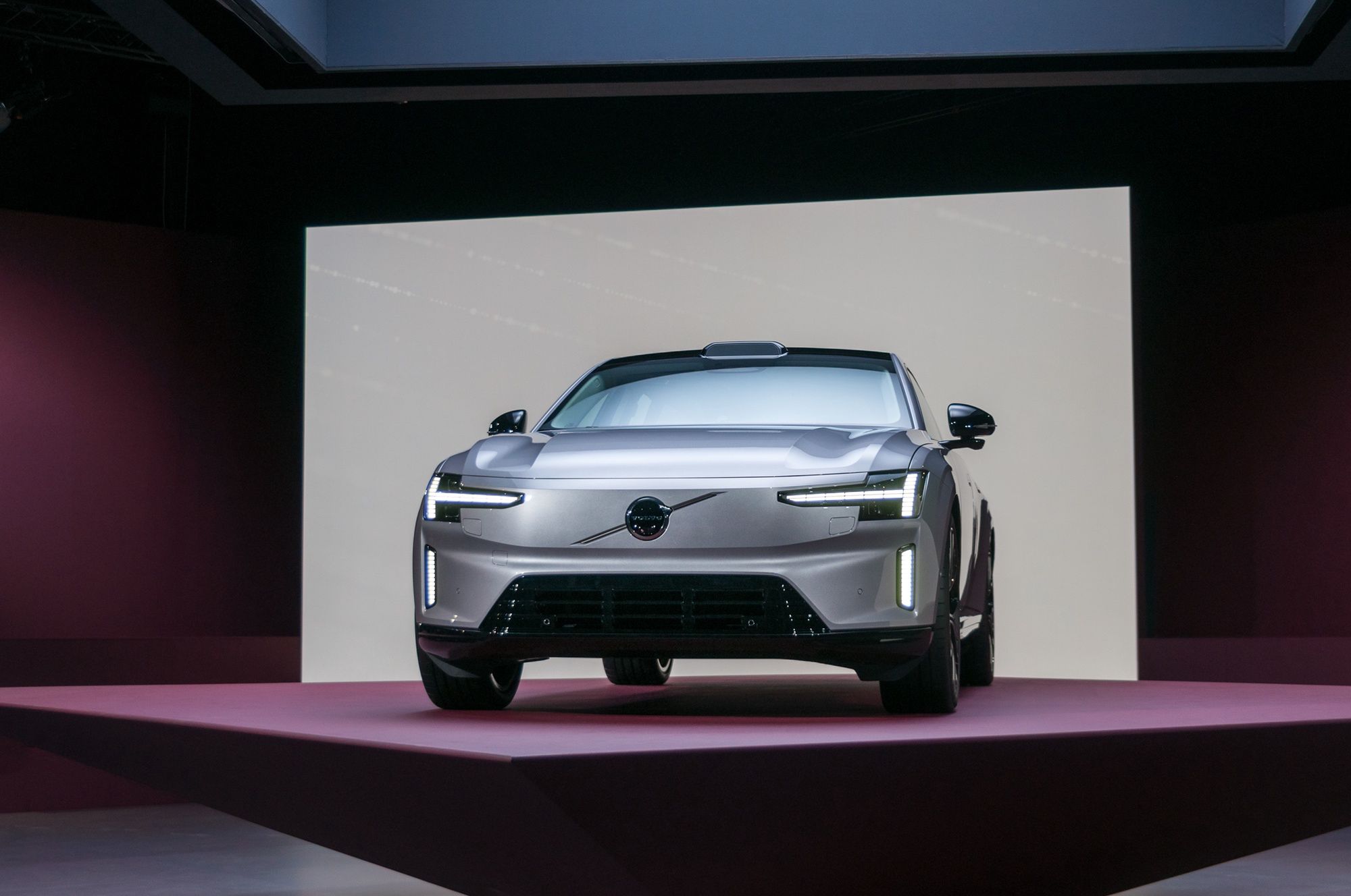 Volvo ES90 (2025)
