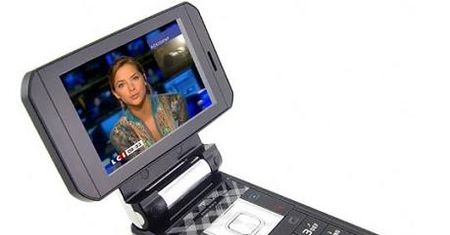 Multimedialny telefon prosto z Chin