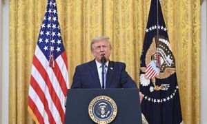 Trump chce sankcji na Iran w projekcie ustawy o sankcjach na Rosję. W Kongresie rosną obawy