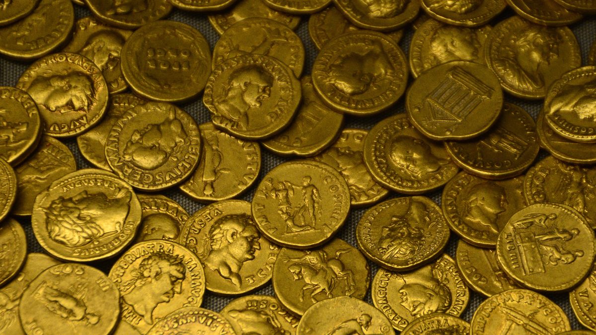 kolekcjonerstwo monet zwane również numizmatyką może być nie tylko ciekawym hobby, ale także sposobem na zarobek.