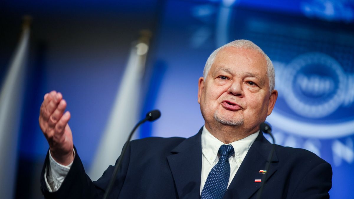Prof. Adam Glapiński zapowiedział, że euro w Polsce nie będzie za jego kadencji - czyli do 2028 roku
