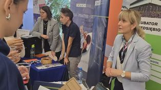 Leszno: Targi pracy i praktyk ściągnęły do Akademii Nauk Stosowanych tłumy studentów oraz uczniów