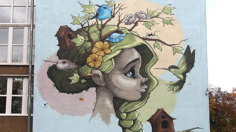 Efektowne murale na murach SP nr 46