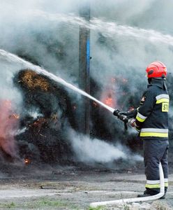 Strażacy ochotnicy podpalali, by zarobić? Ruszył proces