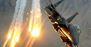 Niesamowity wyczyn załogi F-15E. Zestrzelili lecący śmigłowiec bombą kierowaną