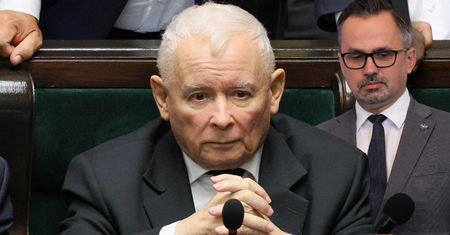 "W tych smutnych okolicznościach". Kaczyński reaguje na wybór Horały