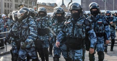 Cel: bij migrantów. W Rosji policję zaczęły wyręczać bojówki
