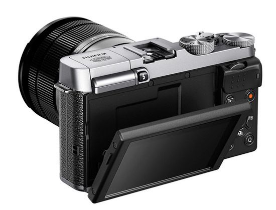 Fuji X-M1 - najmniejszy i najtańszy bezlusterkowiec tej marki 2