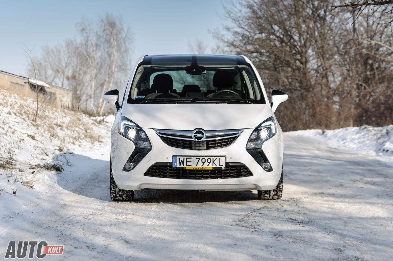 Opel Zafira Tourer 2.0 CDTI AT Cosmo - test, opinia, spalanie, cena