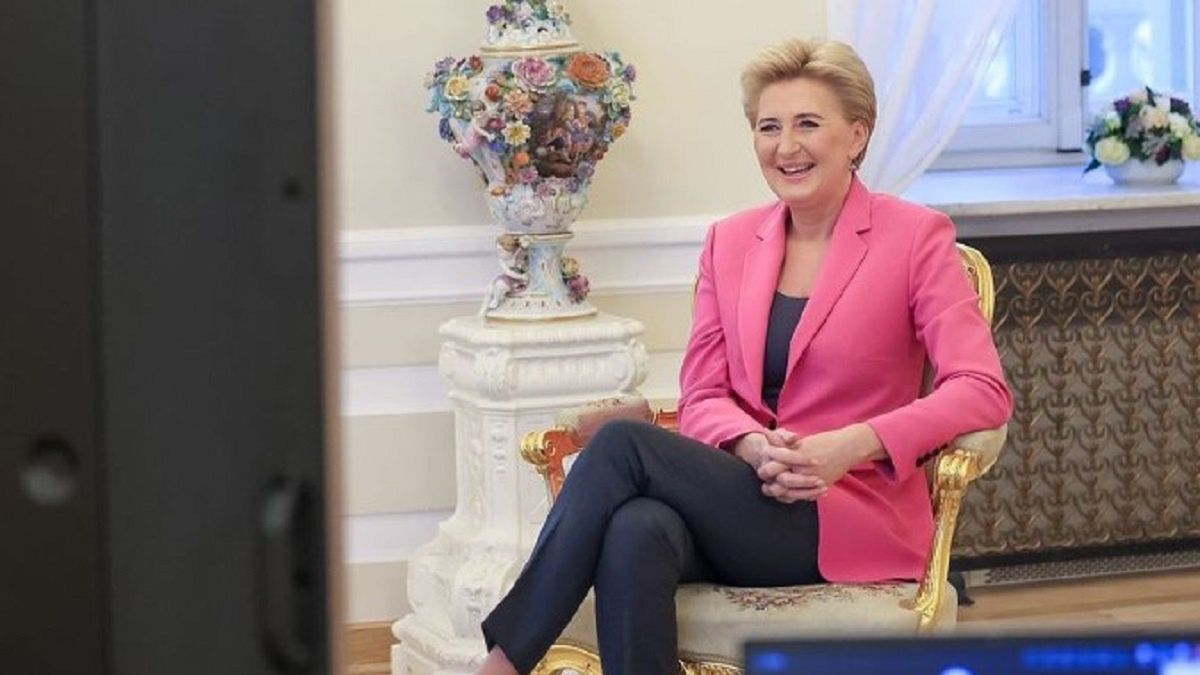 Tego nie wiecie o Agacie Dudzie. Zaraz po studiach pracowała w tym miejscu 