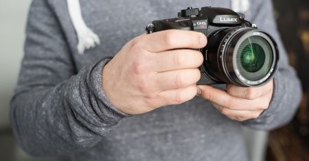 Panasonic Lumix GH5s – aparat dla filmowców, który chce być kochany