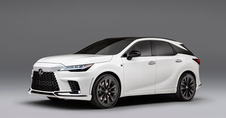 Nowy Lexus RX jest już gotowy. Ma hybrydę z turbo, maks cztery cylindry i wyższą cenę