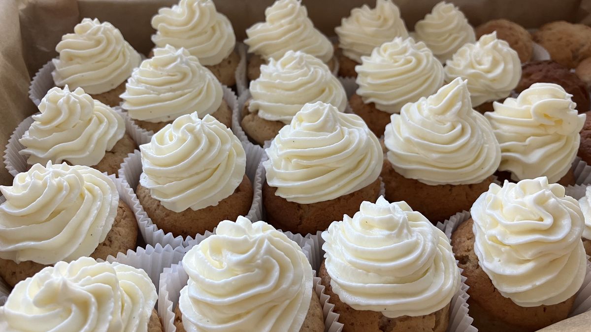 Babeczki red velvet z kremem Philadelphia