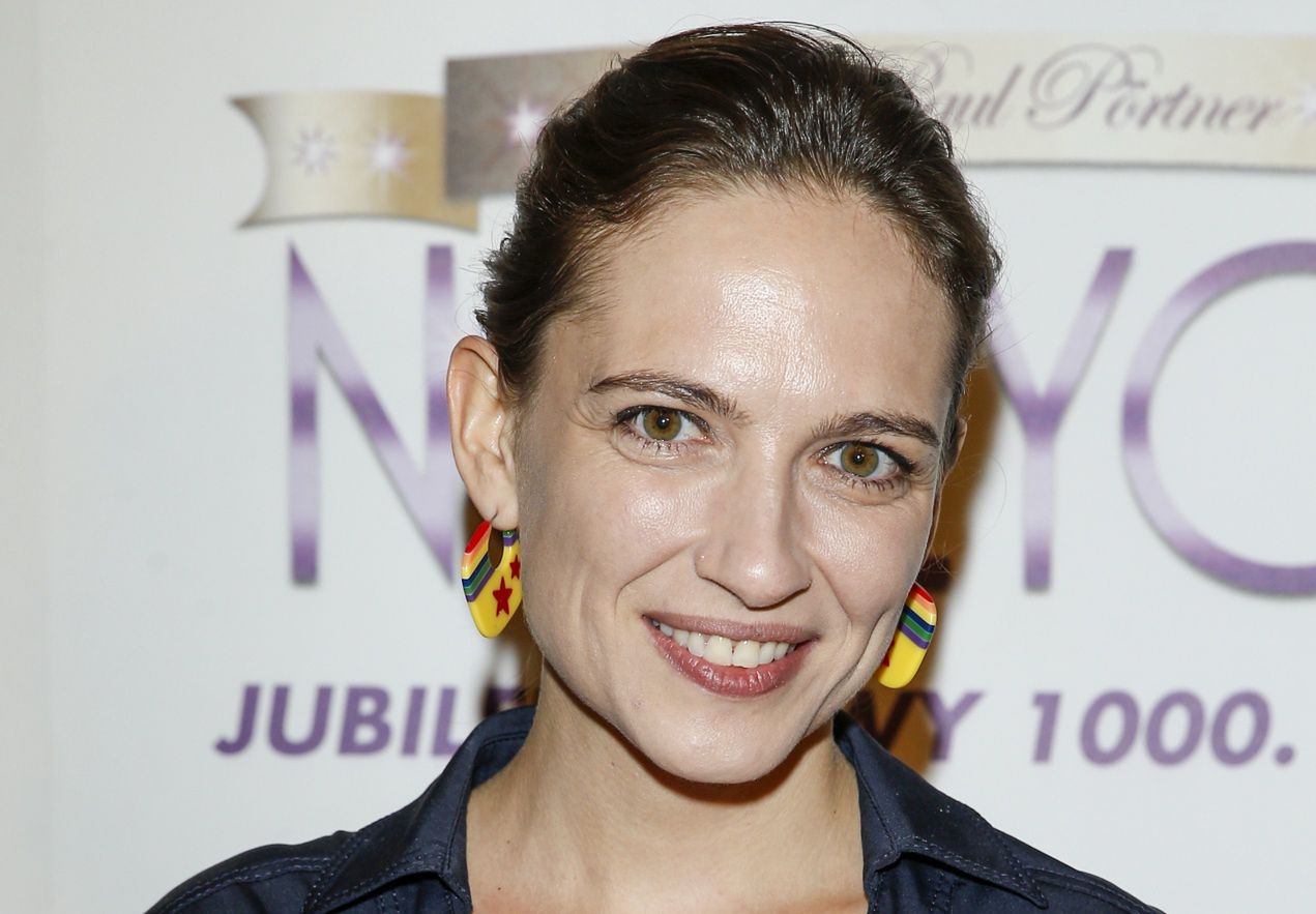 Anna Cieślak zmieniła fryzurę. Aktorka niedługo wychodzi za mąż