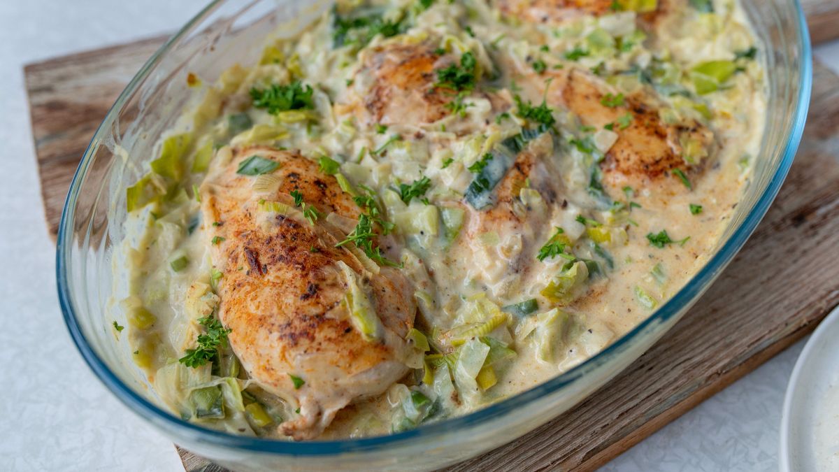 Kurczak w sosie śmietanowo-porowym