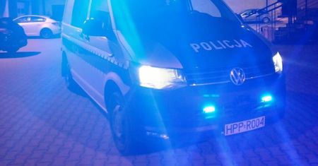 Włamanie z nietypowym zakończeniem: 40-latek wypił alkohol i zasnął w firmie