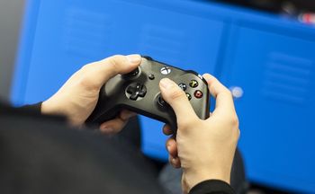 Xbox nowej generacji w 2028 r.? Cena może sięgnąć 1800 dolarów