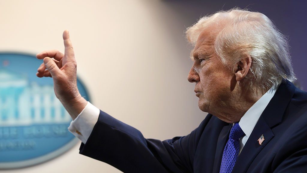 President Trump Holds Press Briefing On Supreme Court's Decision To Strike Down His Global Tariffs
Anna Moneymaker
bestof, topix