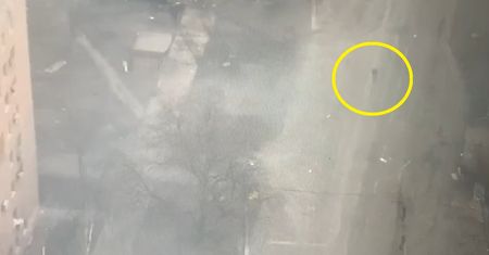 Nagranie trwa 11 sekund. Pokazuje, co robią Rosjanie. Ich bestialstwo nie ma granic