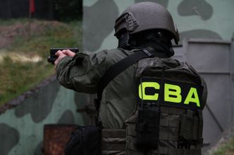 Agenci CBA wkroczyli do PKOl, PZKosz i PLK. Szukają "lewych" faktur